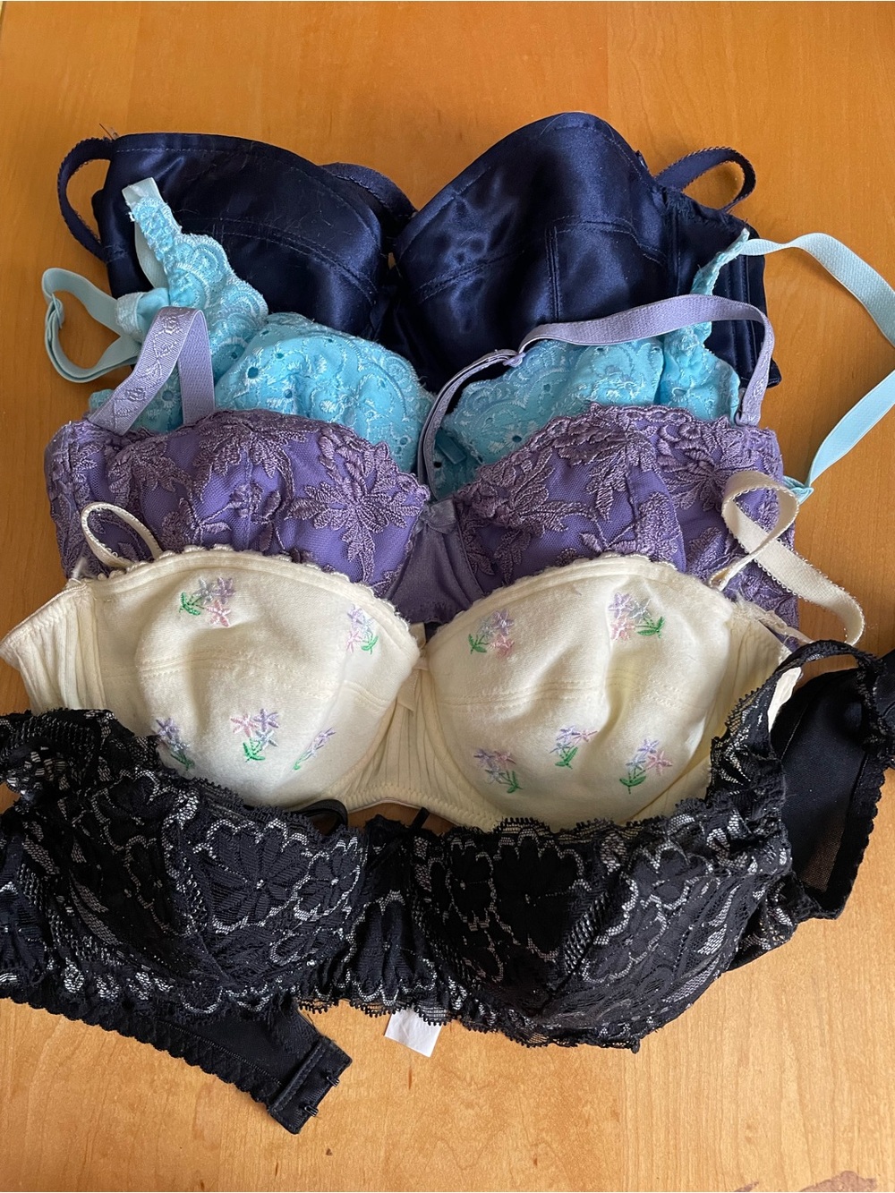 Bundle Of 5 Padded Underwire Bras 34B. Gently Used. Good Preowned Condition